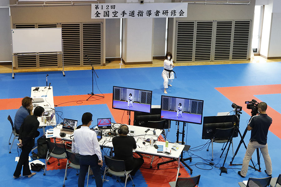 You are currently viewing 第12回全国空手道指導者研修会をオンラインで開催